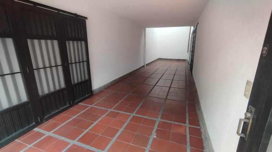 Local en arriendo en Bolivariana, Medellín, 380 m² · foto 8 de 18