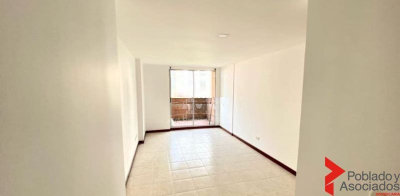Apartamento de 2 alcobas en arriendo en El Poblado, Medellín, 59 m² · foto 2 de 11