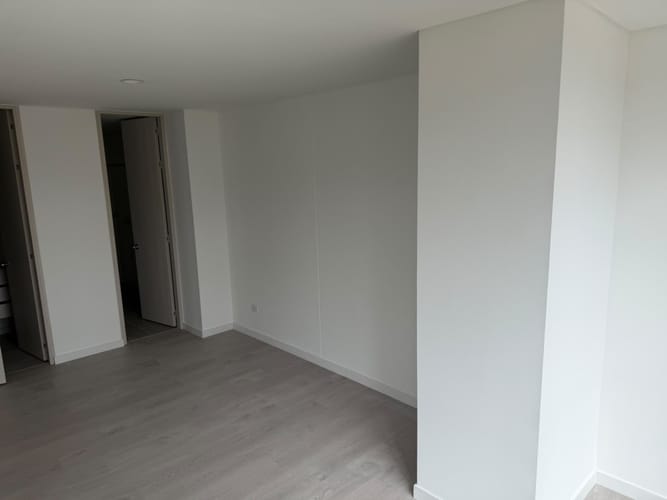 Apartamento de 3 alcobas en arriendo en San Antonio Norte, Bogotá, 108 m² · foto 5 de 24