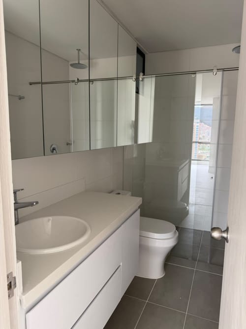 Apartamento de 3 alcobas en arriendo en San Antonio Norte, Bogotá, 108 m² · foto 7 de 24