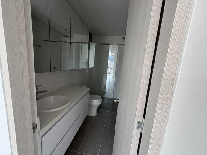 Apartamento de 3 alcobas en arriendo en San Antonio Norte, Bogotá, 108 m² · foto 8 de 24