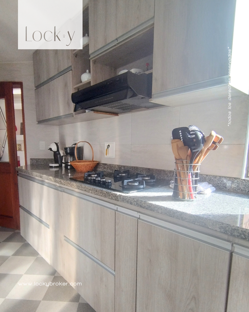 Apartamento de 3 alcobas en venta en El Tesoro, Medellín, 138 m² · foto 8 de 13