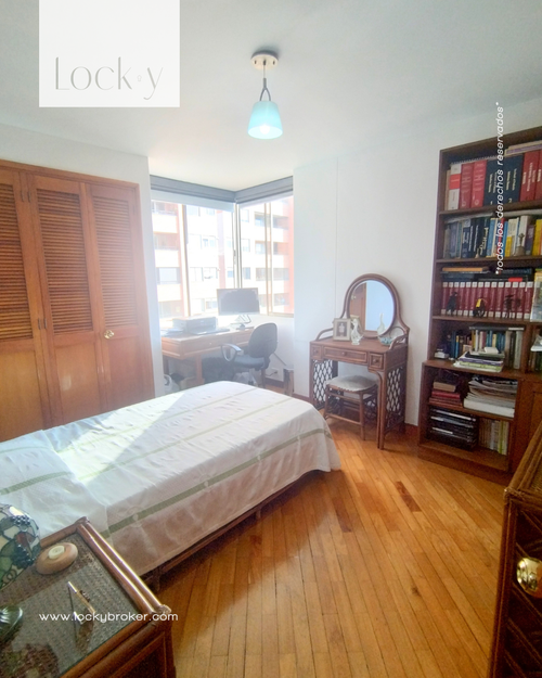 Apartamento de 3 alcobas en venta en El Tesoro, Medellín, 138 m² · foto 12 de 13
