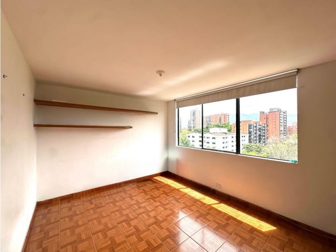 Apartamento de 3 alcobas en venta en El Poblado, Medellín, 135 m² · foto 4 de 22