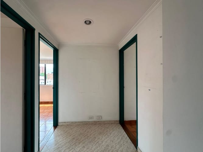 Apartamento de 3 alcobas en venta en El Poblado, Medellín, 135 m² · foto 16 de 22