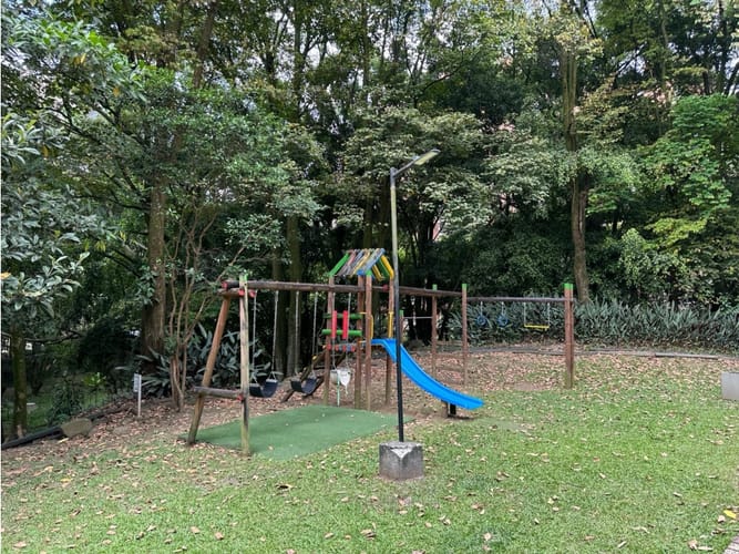 Apartamento de 3 alcobas en venta en El Poblado, Medellín, 135 m² · foto 20 de 22