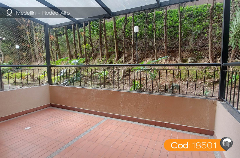Apartamento en venta en Rodeo Alto, Medellín · foto 12 de 13