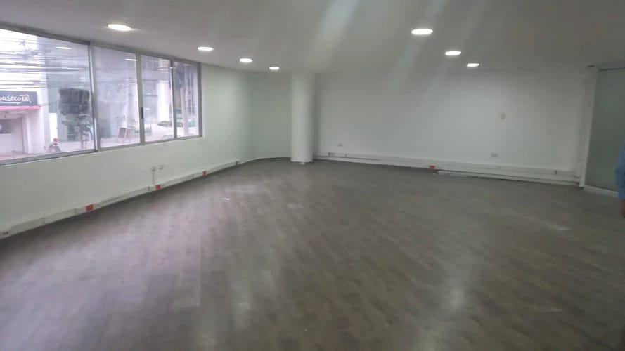 Local en arriendo en Cabecera Del Llano, Bucaramanga, 90 m² · foto 2 de 6