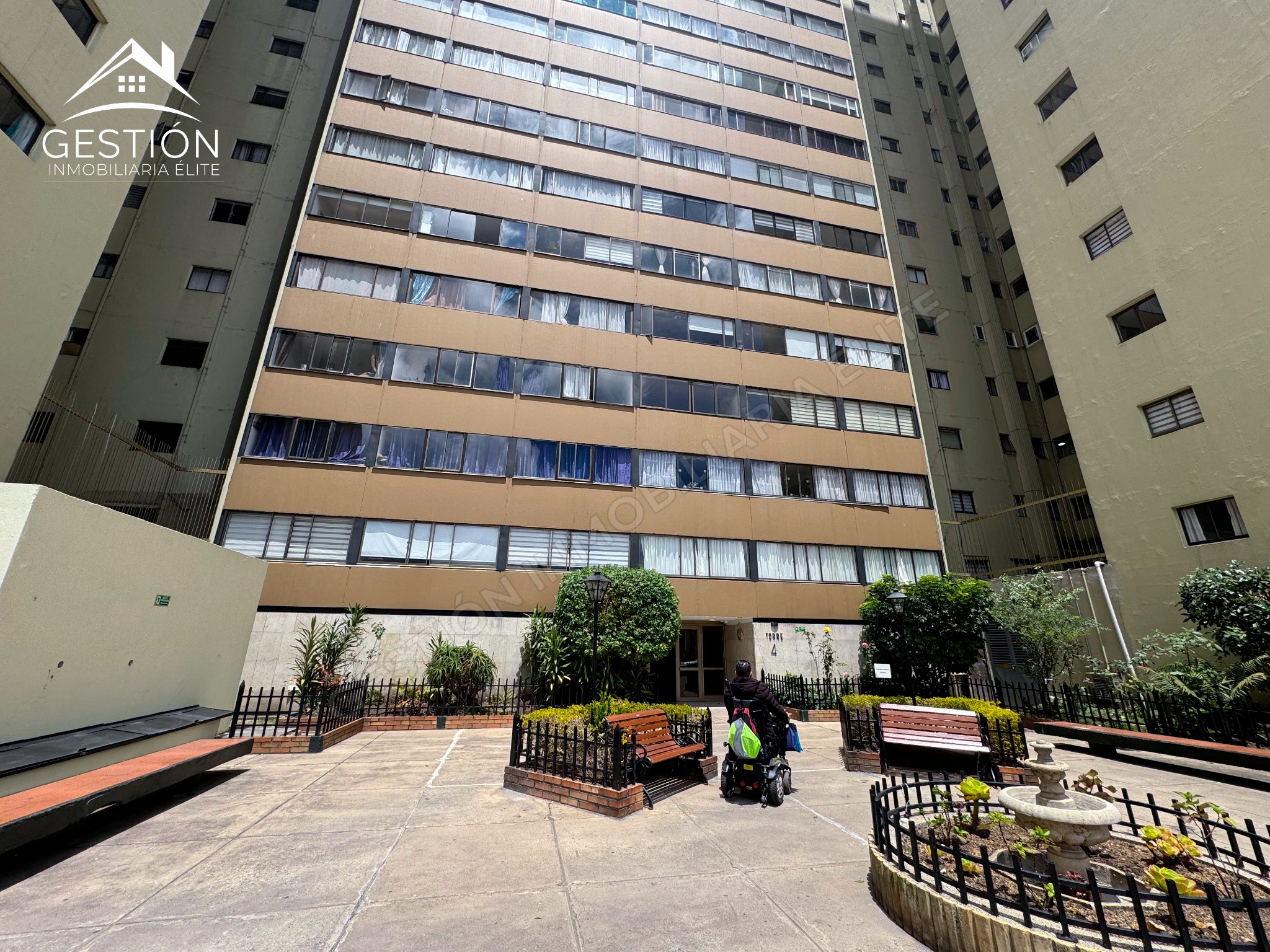 Apartamento en venta en La Candelaria, Bogotá · foto 17 de 21