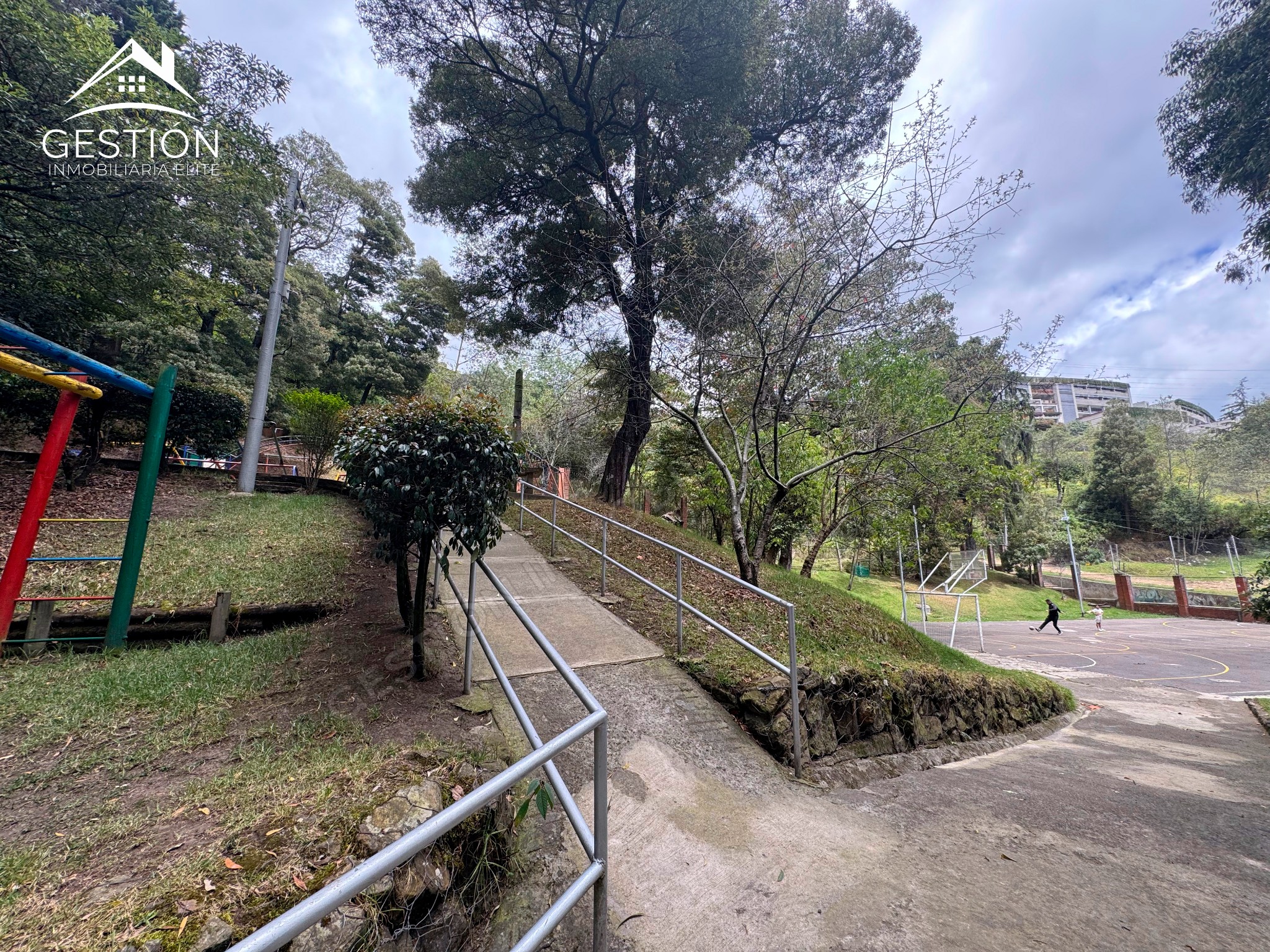 Apartamento en venta en La Candelaria, Bogotá · foto 18 de 21
