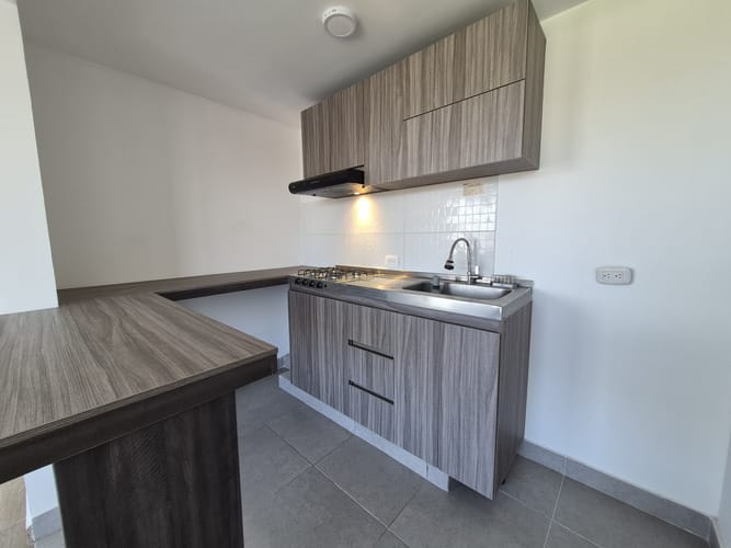 Apartamento de 2 alcobas en arriendo en Fac, Madrid, 54 m² · foto 4 de 14