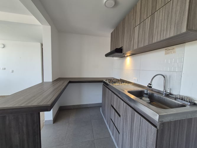 Apartamento de 2 alcobas en arriendo en Fac, Madrid, 54 m² · foto 5 de 14
