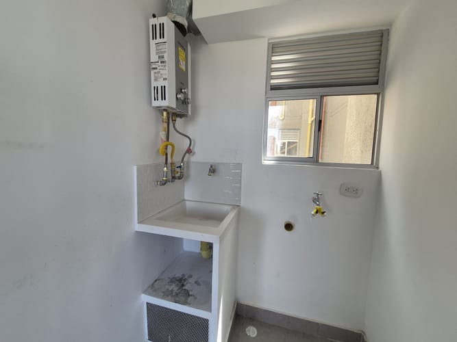 Apartamento de 2 alcobas en arriendo en Fac, Madrid, 54 m² · foto 7 de 14