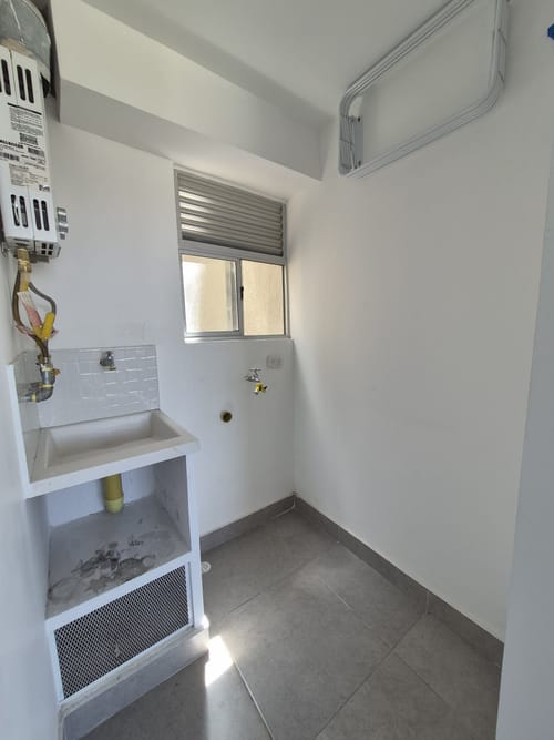 Apartamento de 2 alcobas en arriendo en Fac, Madrid, 54 m² · foto 8 de 14