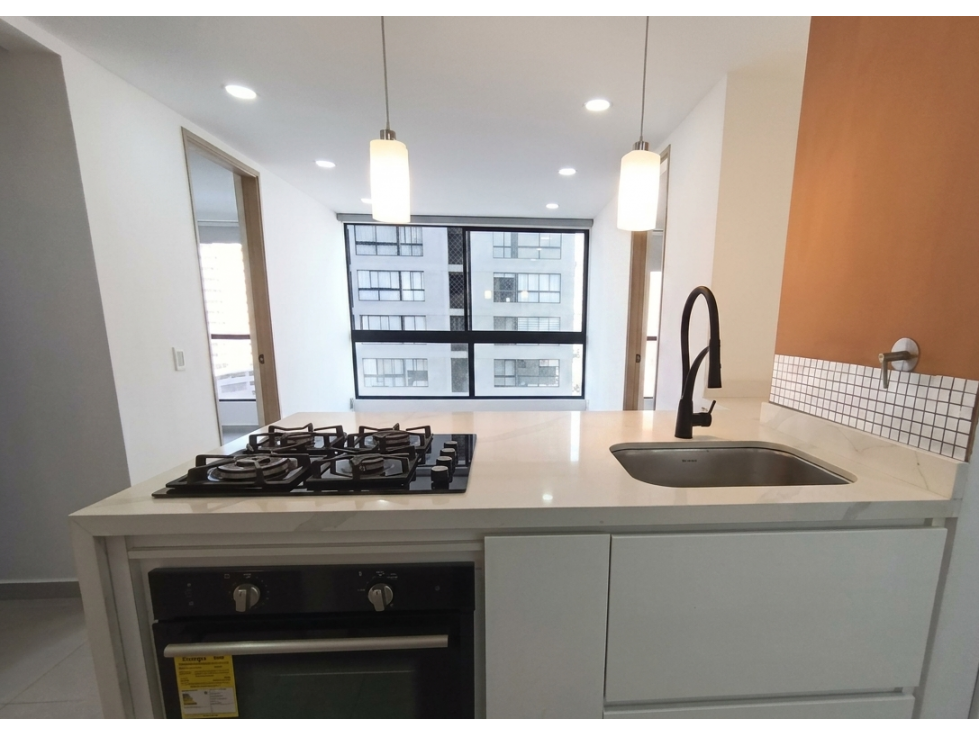 Apartamento en venta en Calasanz, Medellín · foto 2 de 13