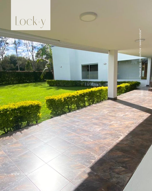 Casa de 5 alcobas en venta en Llano Grande, Rionegro, 350 m² · foto 2 de 18