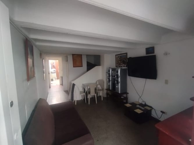 Casa de 2 alcobas en venta en San Carlos, Bogotá, 54 m² · foto 3 de 16