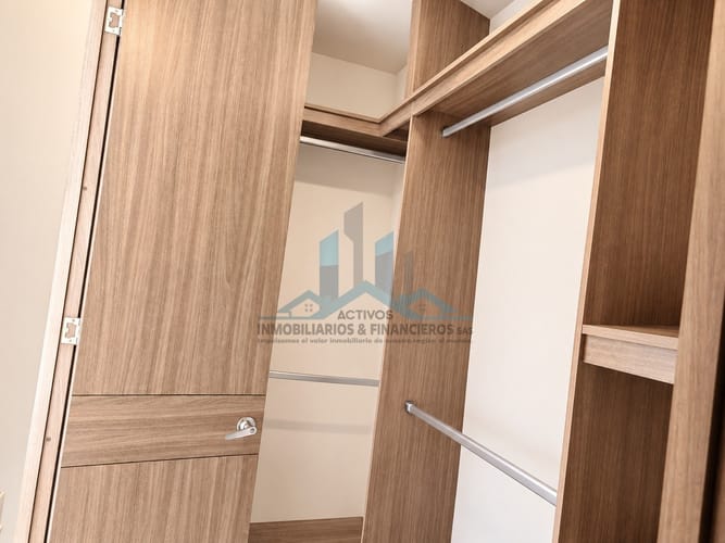 Apartamento de 3 alcobas en arriendo en Las Palmas, Ricaurte, 96 m² · foto 12 de 24