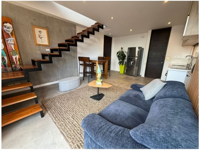 Apartamento de 1 alcoba en venta en Los Rosales, Bogotá, 74 m² · foto 2 de 7