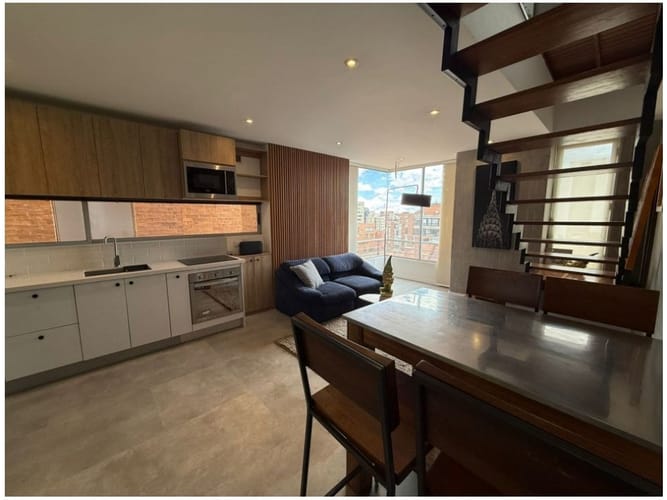 Apartamento de 1 alcoba en venta en Los Rosales, Bogotá, 74 m² · foto 3 de 7