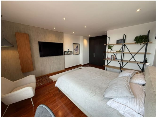 Apartamento de 1 alcoba en venta en Los Rosales, Bogotá, 74 m² · foto 5 de 7