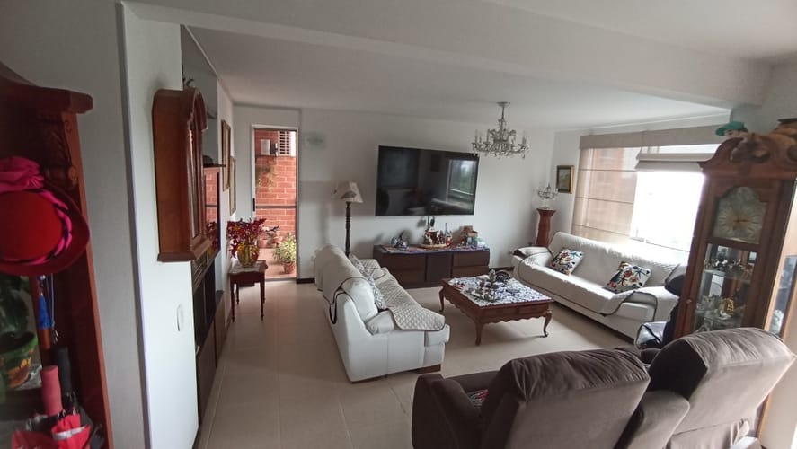 Apartamento de 3 alcobas en venta en Santa Isabel, Cali, 109 m² · foto 3 de 24