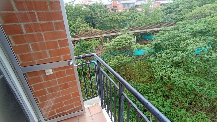 Apartamento de 3 alcobas en venta en Santa Isabel, Cali, 109 m² · foto 18 de 24