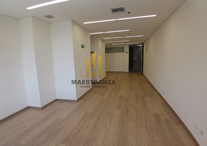 Oficina en arriendo en Milla De Oro, Medellín, 51 m² · foto 3 de 15