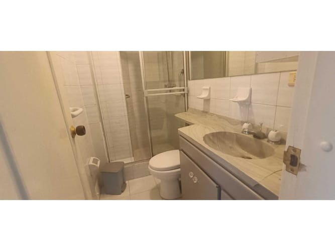 Apartamento de 3 alcobas en venta en Policarpa Salavarreta, Bogotá, 168 m² · foto 10 de 18