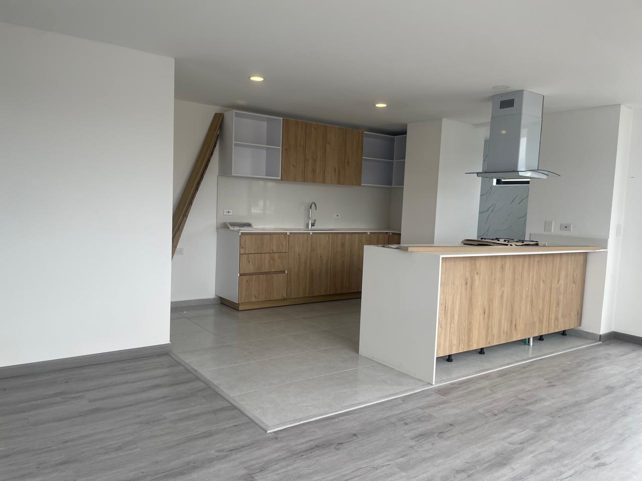 Apartamento en venta en Quinta Paredes, Bogotá · foto 8 de 14