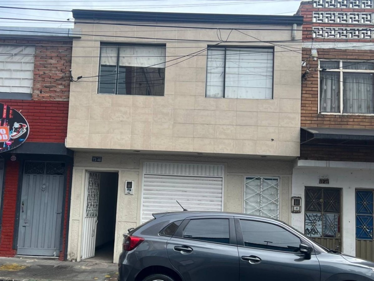 Casa en venta en Perdomo Alto, Bogotá · foto 3 de 13