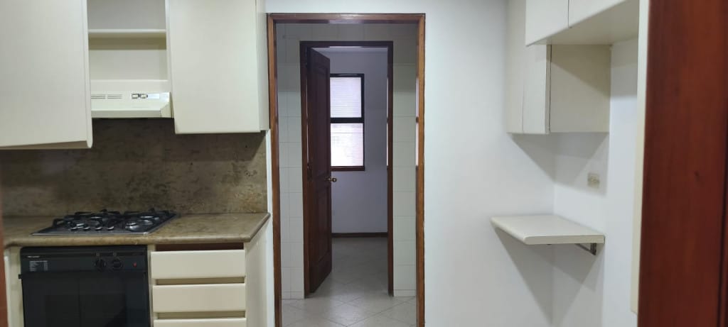Apartamento de 2 alcobas en arriendo en Colina Campestre, Bogotá, 116 m² · foto 21 de 23