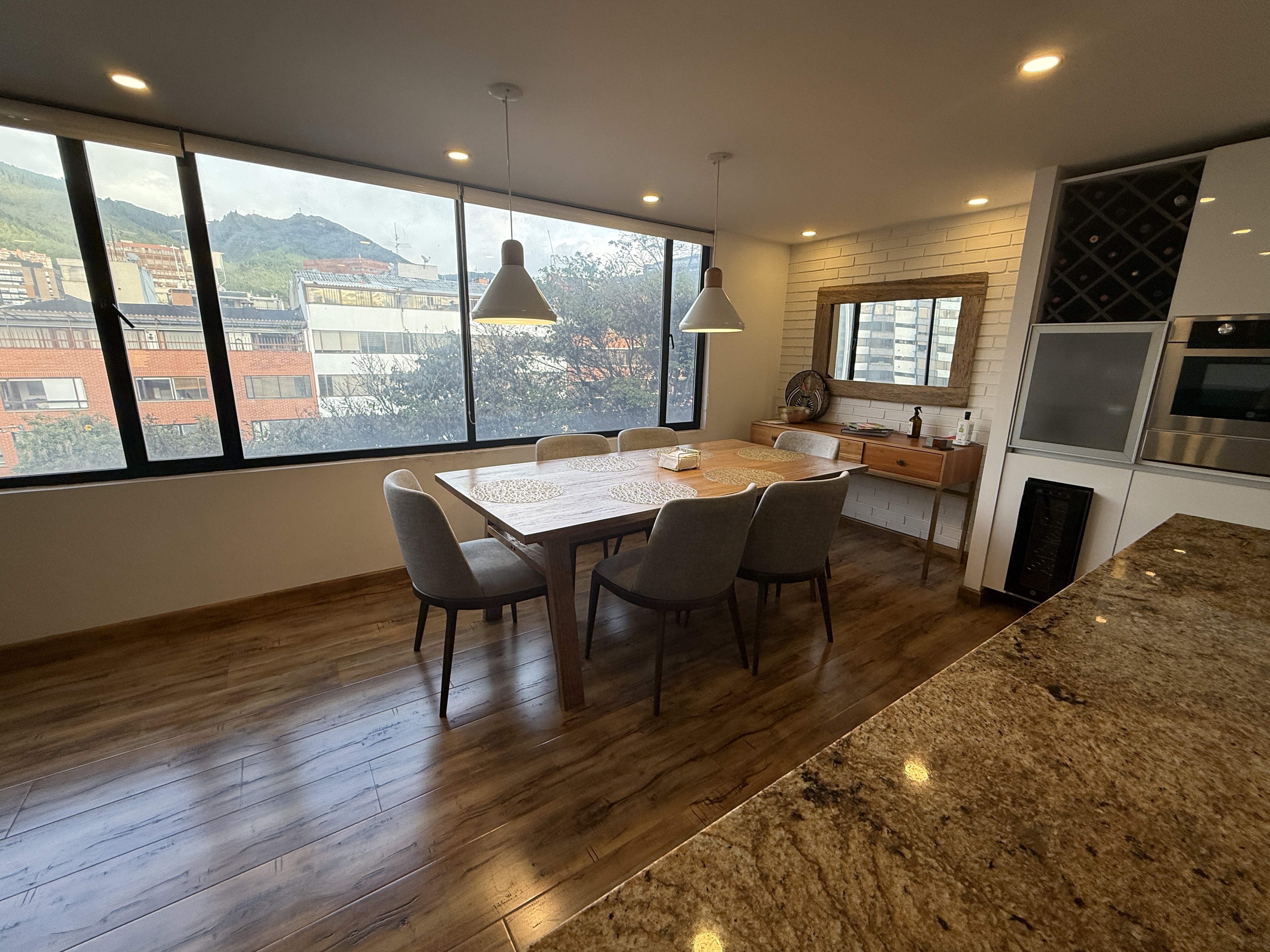 Apartamento en venta en Santa Barbara, Bogotá · foto 3 de 14