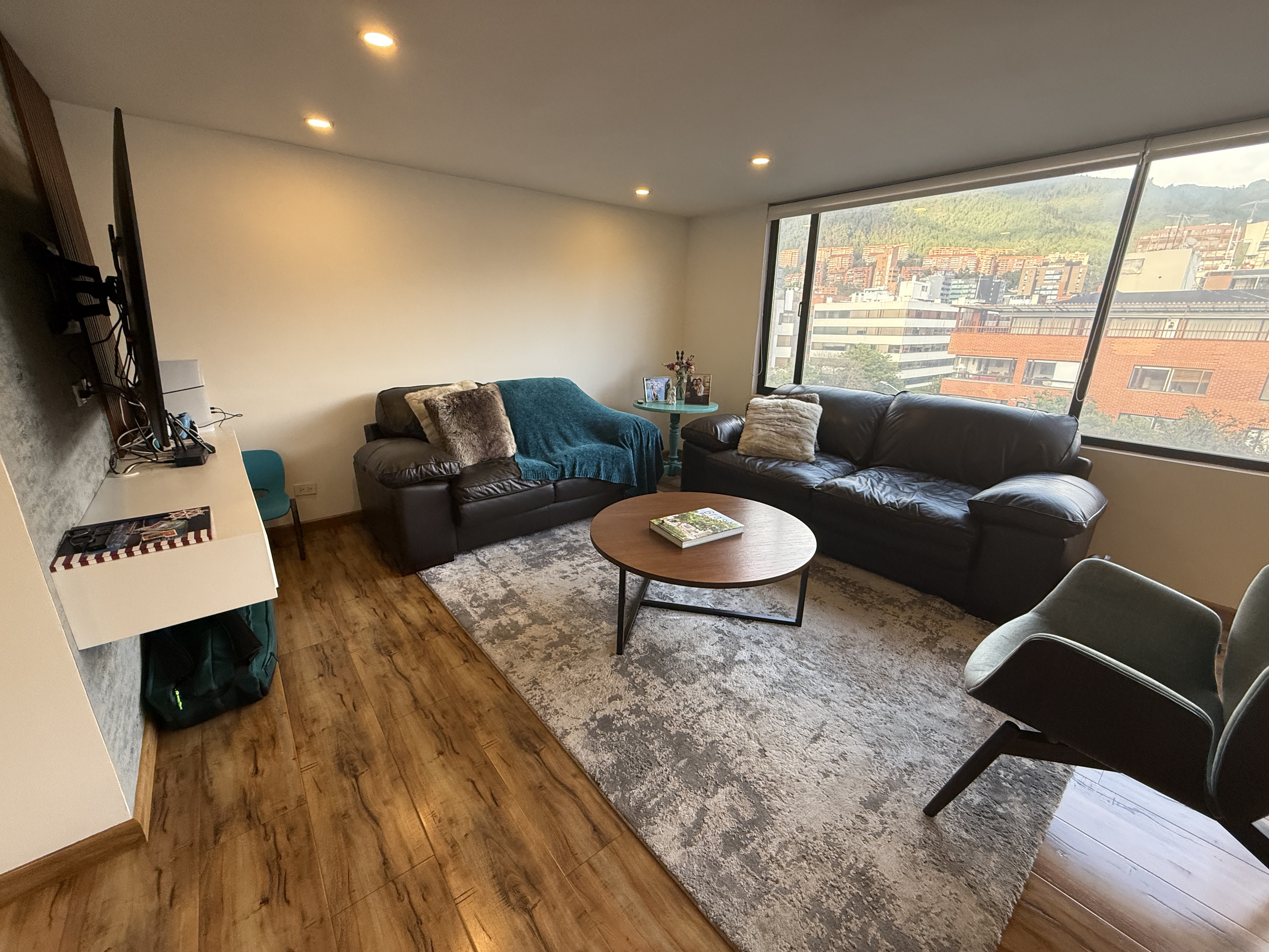 Apartamento en venta en Santa Barbara, Bogotá · foto 4 de 14