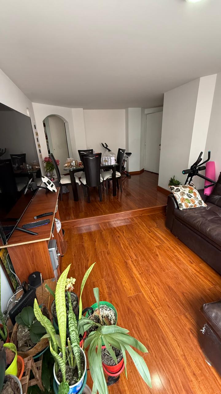 Apartamento en venta en Lagos De Torca, Bogotá · foto 2 de 10