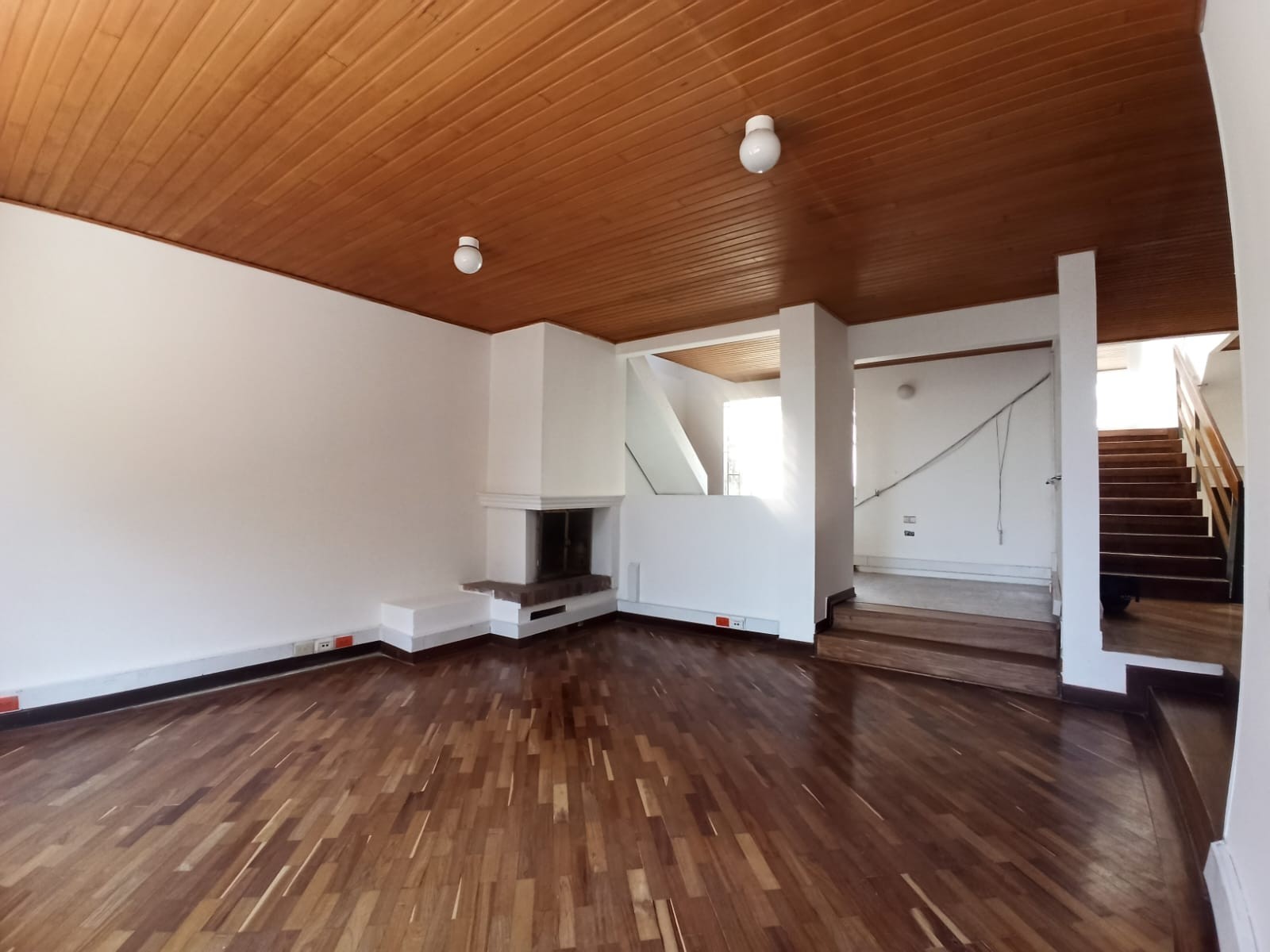 Casa en venta en Cedritos, Bogotá · foto 3 de 23