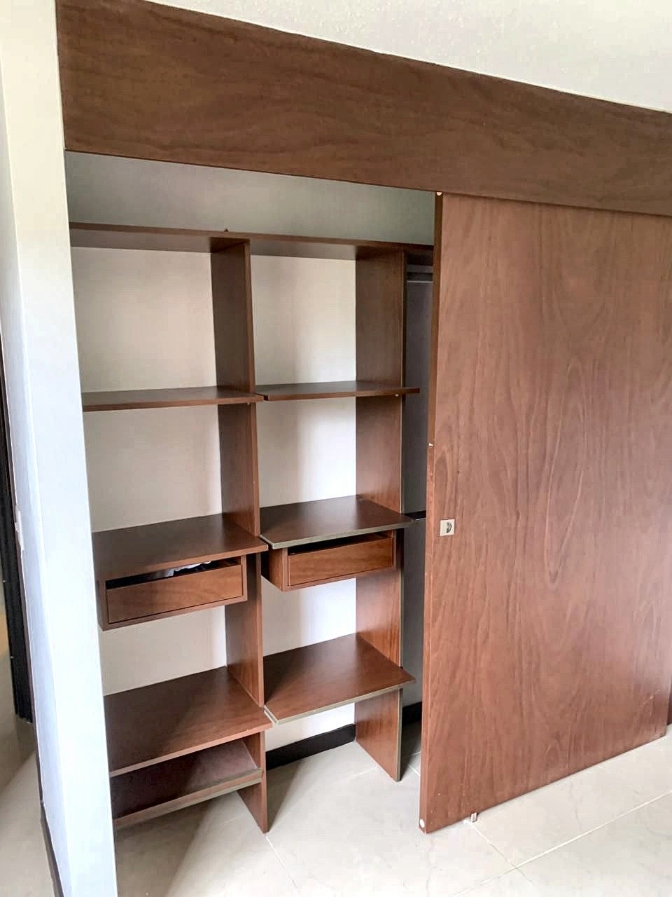 Apartamento en venta en Loma De Los Bernal, Medellín · foto 11 de 15