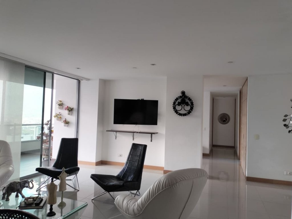 Apartamento en arriendo en La Florida, Medellín · foto 2 de 18