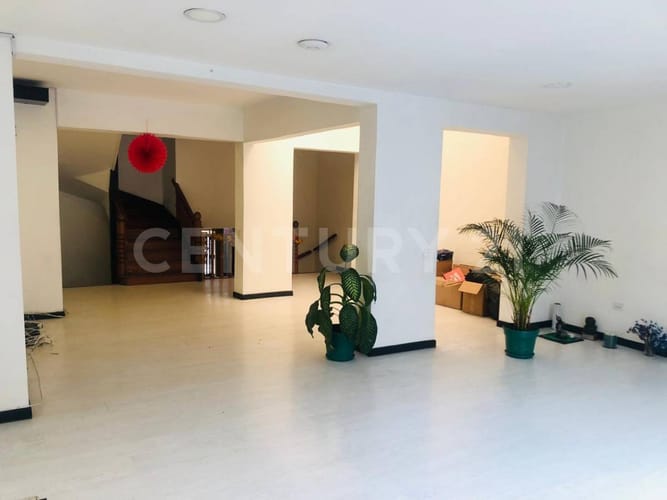 Casa de 3 alcobas en venta en Marly, Bogotá, 663 m² · foto 2 de 24