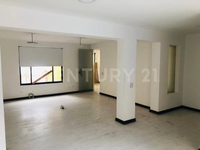 Casa de 3 alcobas en venta en Marly, Bogotá, 663 m² · foto 4 de 24