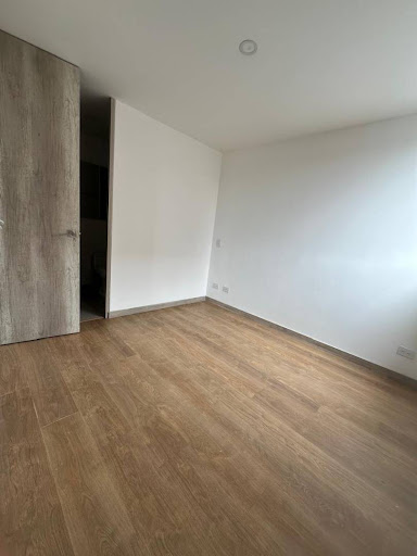 Apartamento en arriendo en Ciudad Del Río, Medellín · foto 11 de 14