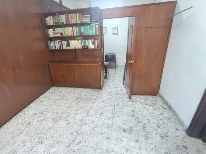 Oficina en arriendo en La Candelaria, Medellín, 24 m² · foto 4 de 9