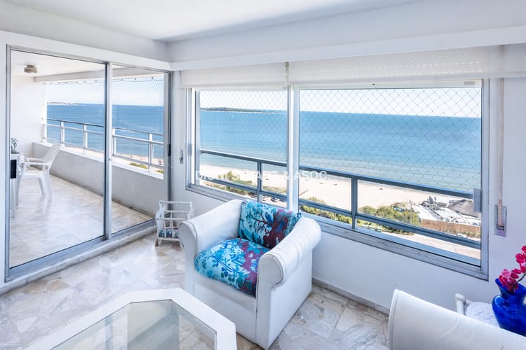 VENTA APARTAMENTO 2 DORMITORIOS Y MEDIO - VISTA AL MAR - PLAYA MANSA - TORRE WASHINGTON - COMPLEJO LINCOLN CENTER