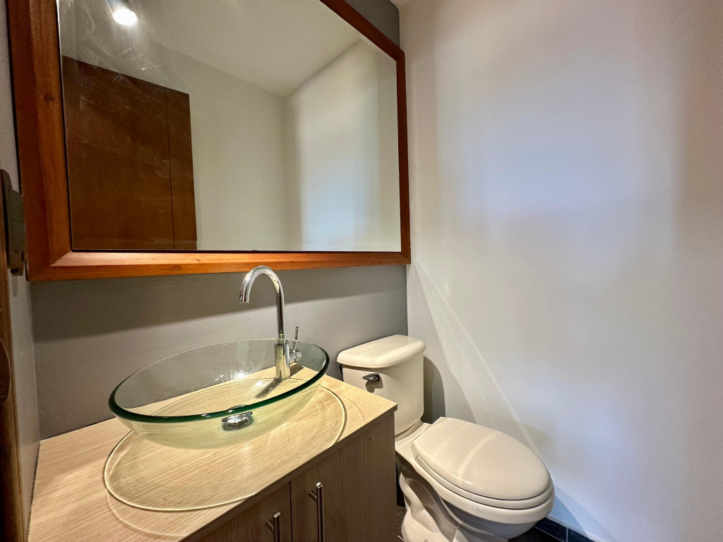Apartaestudio en arriendo en El Poblado, Medellín · foto 10 de 19