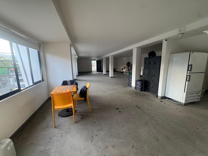 Edificio en venta en Union De Vivienda Popular, Cali, 600 m² · foto 14 de 23
