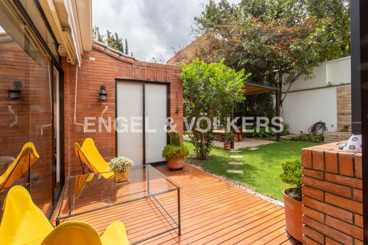 Casa de 7 alcobas en venta en Santa Ana, Bogotá, 463 m² · foto 17 de 24