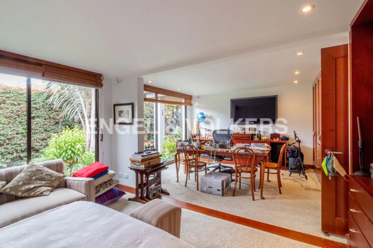 Casa de 7 alcobas en venta en Santa Ana, Bogotá, 463 m² · foto 15 de 24