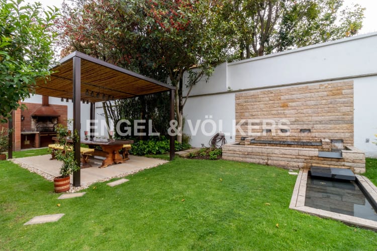 Casa de 7 alcobas en venta en Santa Ana, Bogotá, 463 m² · foto 7 de 24