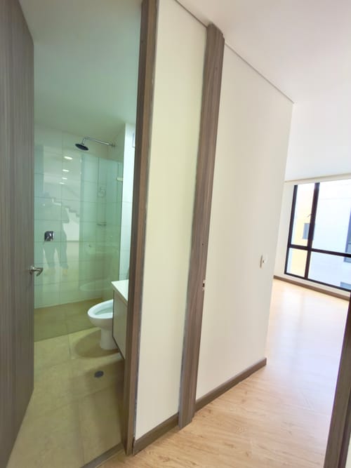 Apartamento de 2 alcobas en arriendo en Los Cedros, Bogotá, 85 m² · foto 8 de 12