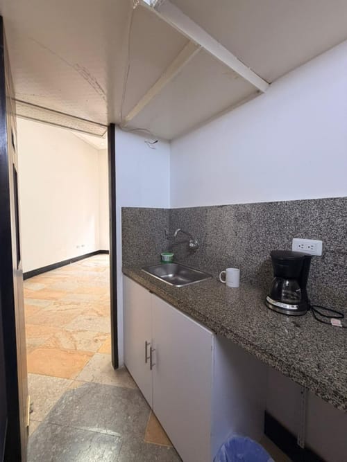 Oficina en venta en Ciudad Jardin, Cali, 70 m² · foto 11 de 21